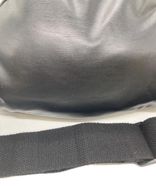 A.P.C.（アーペーセー）A.P.C. (アーペーセー) エコレザーウエストバッグ ブラックの古着・服飾アイテム