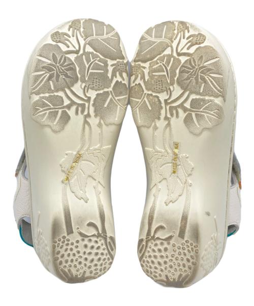 estacion（エスタシオ）ESTACION (エスタシオ) コンフォートサンダル アイボリー×マルチカラー サイズ:Sの古着・服飾アイテム