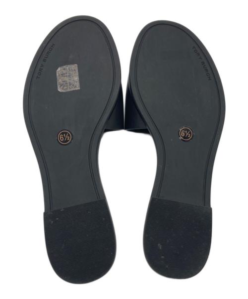 TORY BURCH（トリーバーチ）TORY BURCH (トリーバーチ) Ines Flat Slide Sandals/イネスフラットスライドサンダル ブラック サイズ:6 1/2の古着・服飾アイテム