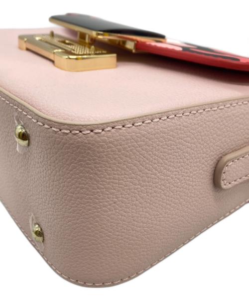 Folli Follie（フォリフォリ）Folli Follie (フォリフォリ) カモ柄フラップショルダーバッグ ピンクの古着・服飾アイテム