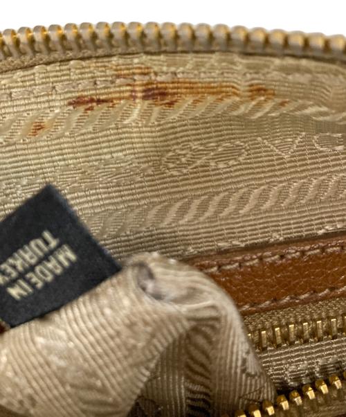 PRADA（プラダ）PRADA (プラダ) ジャガードロゴ キャンバスショルダーバッグ ブラウンの古着・服飾アイテム