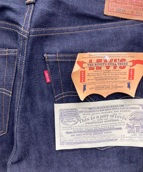 LEVI'S VINTAGE CLOTHING（リーバイス ビンテージ クロージング）LEVI'S VINTAGE CLOTHING (リーバイス ビンテージ クロージング) 501XX デニムパンツ インディゴ サイズ:W34 未使用品の古着・服飾アイテム