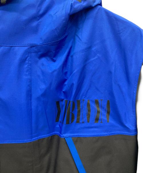UNDERCOVER（アンダーカバー）UNDERCOVER (アンダーカバー) Nirvana 3レイヤー マウンテンパーカー ブラック×ブルー サイズ:3の古着・服飾アイテム