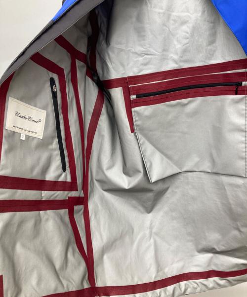 UNDERCOVER（アンダーカバー）UNDERCOVER (アンダーカバー) Nirvana 3レイヤー マウンテンパーカー ブラック×ブルー サイズ:3の古着・服飾アイテム