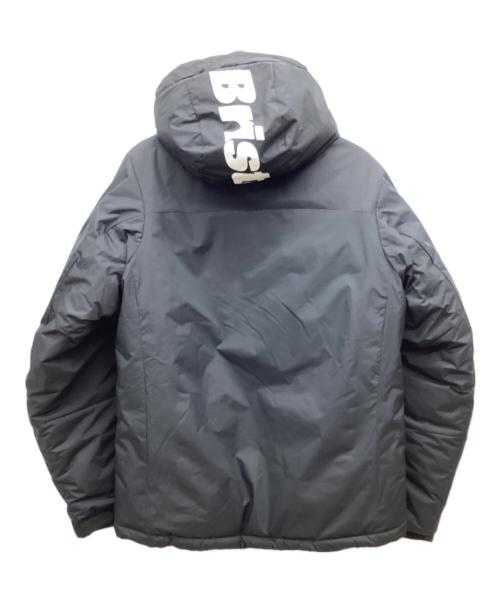 F.C.R.B.（エフシーレアルブリストル）F.C.R.B. (エフシーレアルブリストル) TOUR PADDED PARKA/ツアーパテッドパーカー ブラック サイズ:XL 未使用品の古着・服飾アイテム
