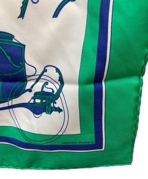 HERMES（エルメス）HERMES (エルメス) 馬車柄カレ40 シルクスカーフ ホワイト×グリーンの古着・服飾アイテム