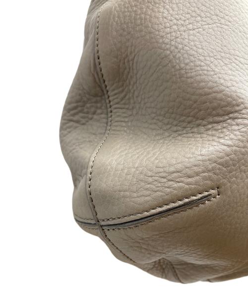 HIROFU（ヒロフ）HIROFU (ヒロフ) シボ革ショルダーバッグ グレージュの古着・服飾アイテム