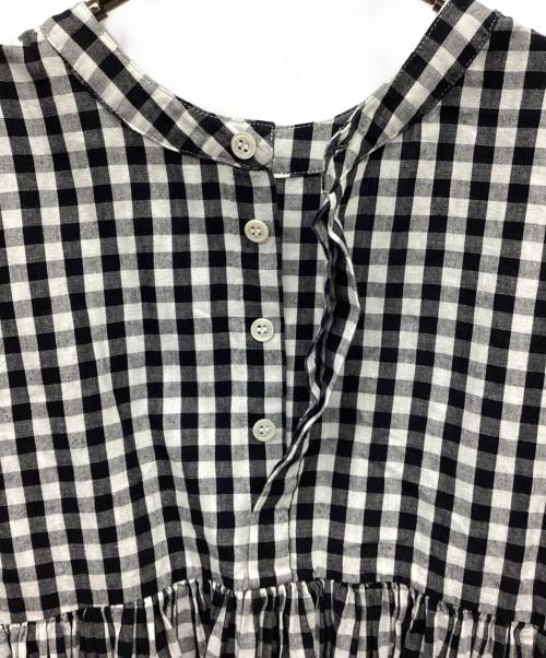 BEARDSLEY（ビアズリー）BEARDSLEY (ビアズリー) ギンガムチェックチュニックブラウス ホワイト×ブラック サイズ:FREEの古着・服飾アイテム