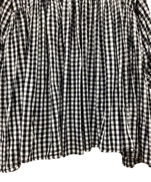 BEARDSLEY（ビアズリー）BEARDSLEY (ビアズリー) ギンガムチェックチュニックブラウス ホワイト×ブラック サイズ:FREEの古着・服飾アイテム