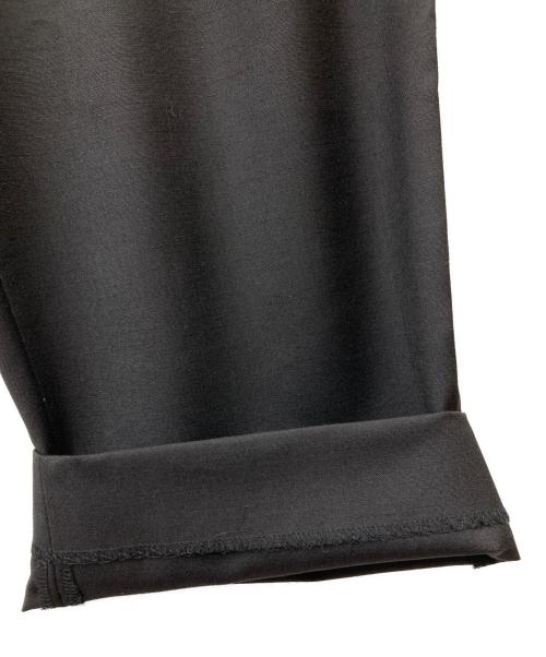UNIVERSAL PRODUCTS.（ユニバーサルプロダクツ）UNIVERSAL PRODUCTS. (ユニバーサルプロダクツ) ツータックスラックス ブラック サイズ:SIZE 2の古着・服飾アイテム