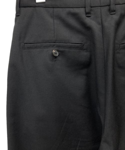 UNIVERSAL PRODUCTS.（ユニバーサルプロダクツ）UNIVERSAL PRODUCTS. (ユニバーサルプロダクツ) ツータックスラックス ブラック サイズ:SIZE 2の古着・服飾アイテム