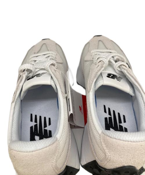 NEW BALANCE（ニューバランス）NEW BALANCE (ニューバランス) 327 ローカットスニーカー ホワイト サイズ:23 未使用品の古着・服飾アイテム