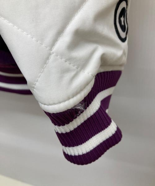 A BATHING APE（ア ベイシング エイプ）A BATHING APE (ア ベイシング エイプ) カモ×シャーク キルティングフーディ パープル×ホワイト サイズ:Mの古着・服飾アイテム