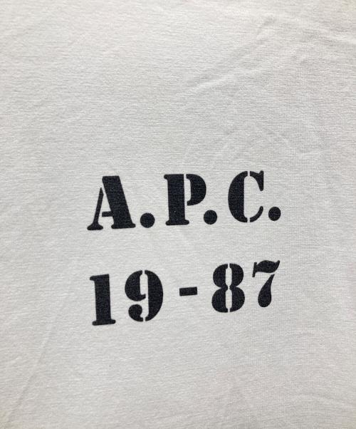 A.P.C.（アーペーセー）A.P.C. (アーペーセー) プリントTシャツ ホワイト サイズ:SIZE Sの古着・服飾アイテム