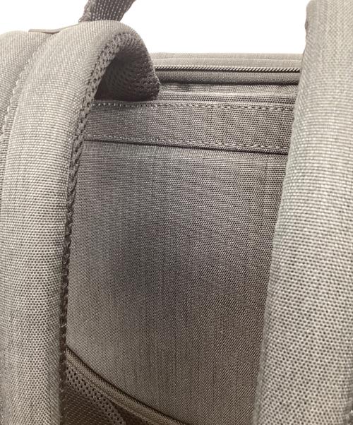 TUMI（トゥミ）TUMI (トゥミ) ソーンヒルバックパック グレーの古着・服飾アイテム