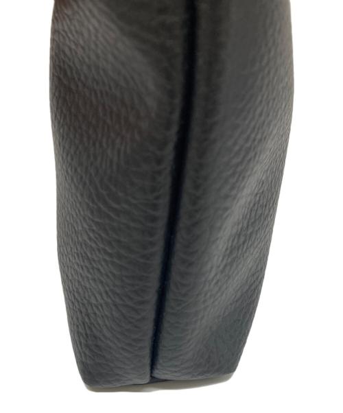 Vivienne Westwood（ヴィヴィアンウエストウッド）Vivienne Westwood (ヴィヴィアンウエストウッド) ビッグエンボスオーブロゴレザーポーチ ブラックの古着・服飾アイテム