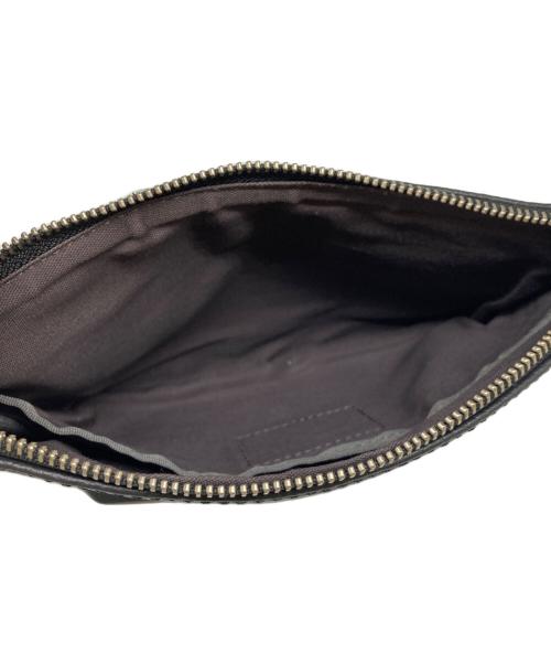 Vivienne Westwood（ヴィヴィアンウエストウッド）Vivienne Westwood (ヴィヴィアンウエストウッド) ビッグエンボスオーブロゴレザーポーチ ブラックの古着・服飾アイテム