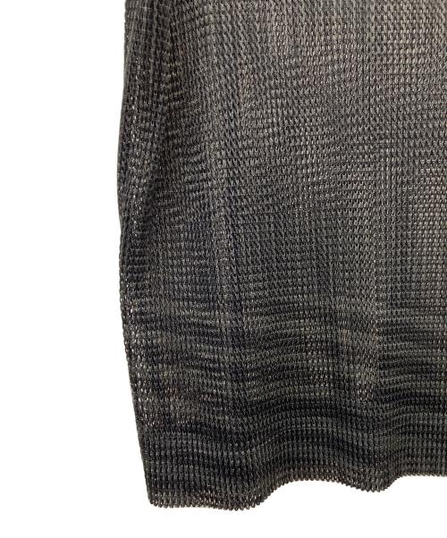 PLEATS PLEASE（プリーツプリーズ）PLEATS PLEASE (プリーツプリーズ) ストライプメッシュプリーツトップス ブラック サイズ:3の古着・服飾アイテム