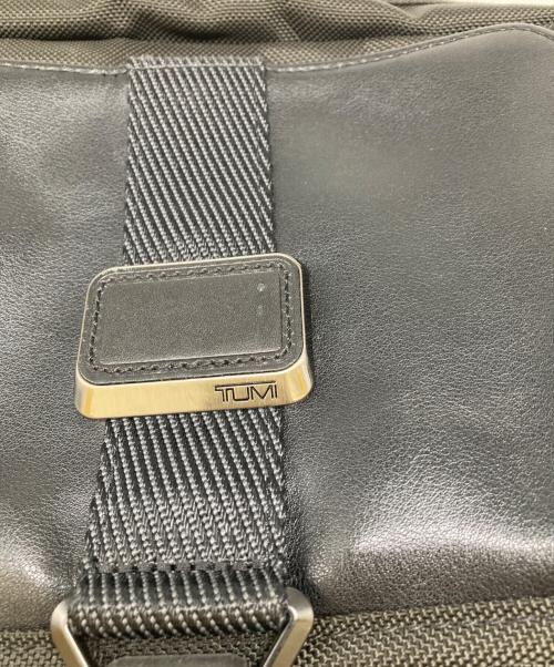 TUMI（トゥミ）TUMI (トゥミ) アーノルド ショルダーバッグ ブラックの古着・服飾アイテム