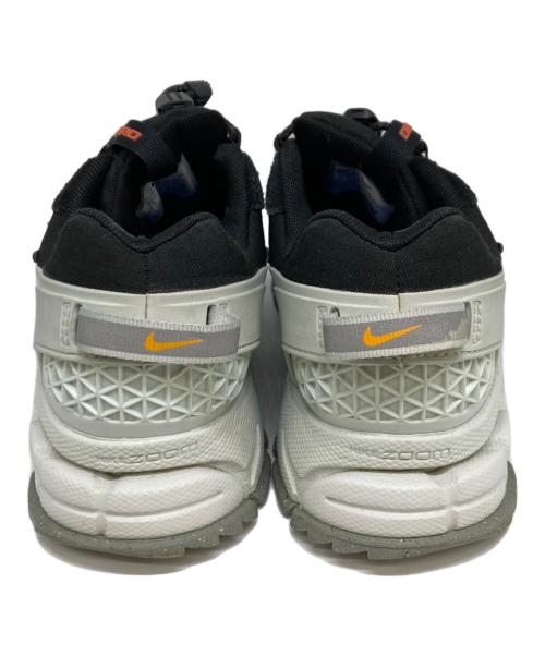 NIKE（ナイキ）NIKE (ナイキ) ZOOM VOMERO ROAM BLACK/BLACK-LIGHT SILVER-JADE HORIZON/ズーム ボメロ ローム  ブラック サイズ:24の古着・服飾アイテム