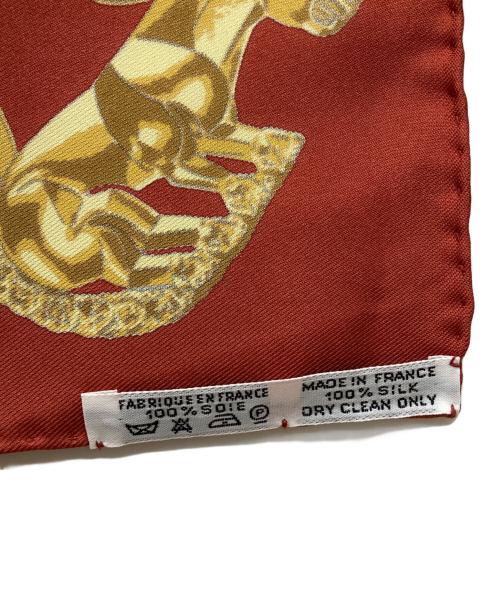 HERMES（エルメス）HERMES (エルメス) カレ45 シルクスカーフ/LES CAVALIERS D'OR 黄金の騎士 レッドの古着・服飾アイテム