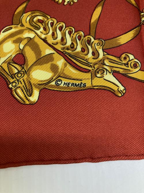 HERMES（エルメス）HERMES (エルメス) カレ45 シルクスカーフ/LES CAVALIERS D'OR 黄金の騎士 レッドの古着・服飾アイテム