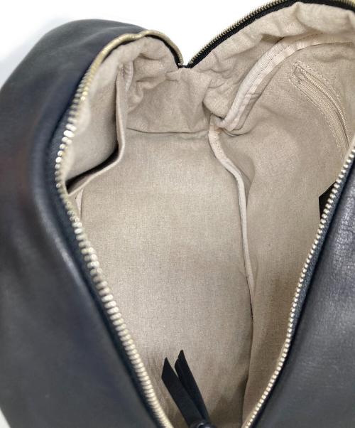 folna（フォルナ）folna (フォルナ) RDソフトレザーボストンバッグM ブラックの古着・服飾アイテム