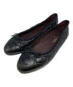 CHANELシャネル）の古着「ココマークトゥ マトラッセリボンパンプス」｜ブラック