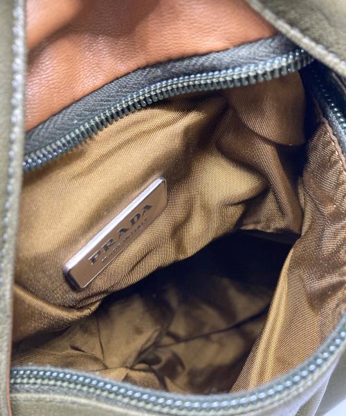 PRADA（プラダ）PRADA (プラダ) レザークロスボディーバッグ オリーブの古着・服飾アイテム