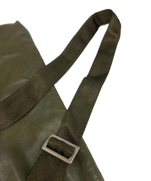 PRADA（プラダ）PRADA (プラダ) レザークロスボディーバッグ オリーブの古着・服飾アイテム