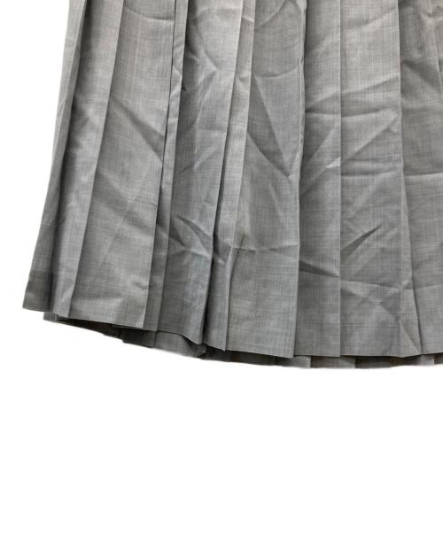 L'EQUIPE（レキップ）L'EQUIPE (レキップ) シアートロピカルプリーツスカート グレー サイズ:38 未使用品の古着・服飾アイテム