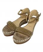 Christian Louboutinクリスチャン・ルブタン）の古着「MADMONICA スタッズエスパドリーユ」｜ゴールド×ベージュ