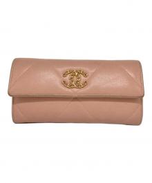 CHANEL（シャネル）の古着「19 ロングフラップラムスキンウォレット」｜ピンク