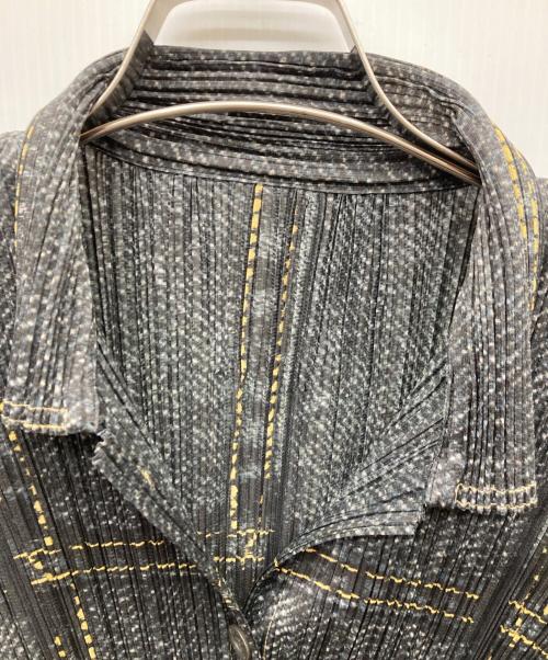 PLEATS PLEASE（プリーツプリーズ）PLEATS PLEASE (プリーツプリーズ) デニム転写プリントプリーツシャツ グレー サイズ:4の古着・服飾アイテム