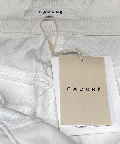 CADUNE（カデュネ）CADUNE (カデュネ) カーヴィーデニム/デニムパンツ ホワイト サイズ:36 未使用品の古着・服飾アイテム