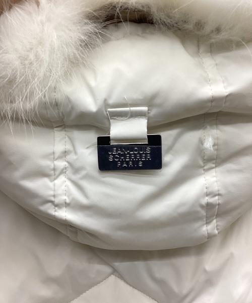 JEAN LOUIS SCHERRER（ジャンルイ シェレル）JEAN LOUIS SCHERRER (ジャンルイ シェレル) ブルーフォックスファー付ダウンコート ホワイト サイズ:M 未使用品の古着・服飾アイテム