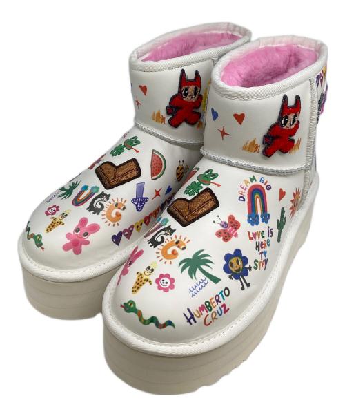 UGG（アグ）UGG (アグ) Classic Platform Pop Sketch ホワイト サイズ:22cm 未使用品の古着・服飾アイテム