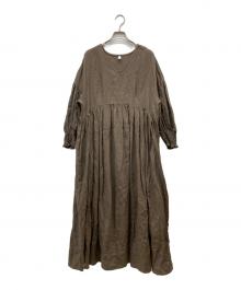 universal tissu（ユニバーサルティシュ）の古着「トリプルワッシャーリネン Vネックワンピース」｜ブラウン