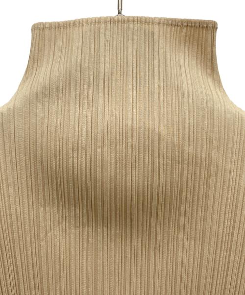 PLEATS PLEASE（プリーツプリーズ）PLEATS PLEASE (プリーツプリーズ) ハイネックプリーツカットソー ベージュ サイズ:3の古着・服飾アイテム