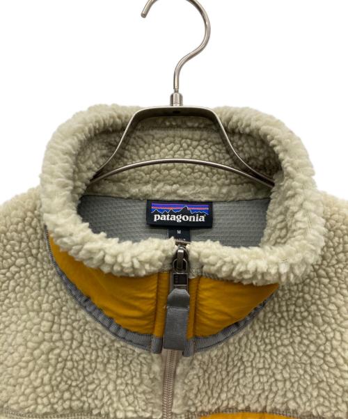 Patagonia（パタゴニア）Patagonia (パタゴニア) クラシック レトロX ベスト ベージュ×イエロー サイズ:Mの古着・服飾アイテム