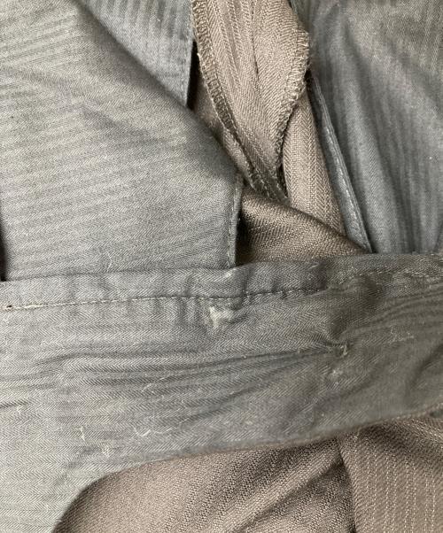 PRADA（プラダ）PRADA (プラダ) ウールストライプスラックス チャコールグレー サイズ:44の古着・服飾アイテム