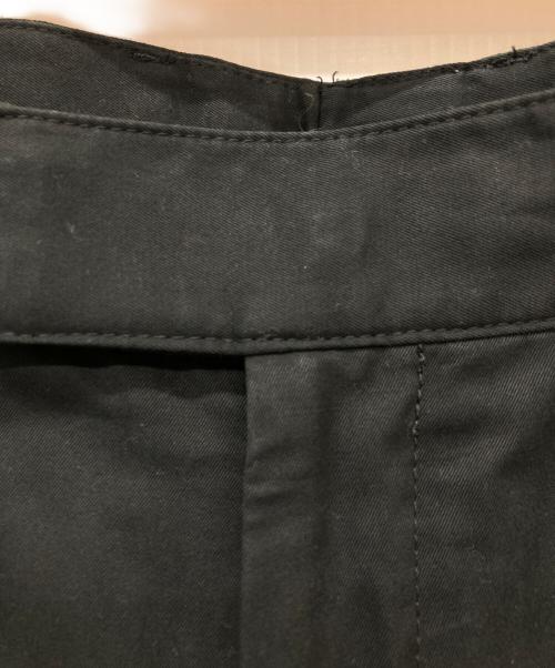 PRADA（プラダ）PRADA (プラダ) 裾ボタンスリムパンツ ブラック サイズ:44の古着・服飾アイテム