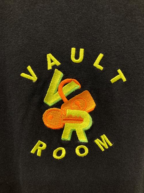 VAULTROOM（ボルトルーム）VAULTROOM (ボルトルーム) 刺繍デザインTシャツ ブラック サイズ:Lの古着・服飾アイテム