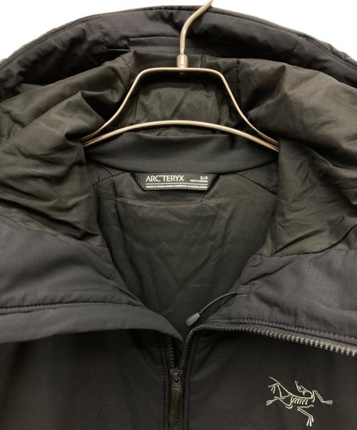 ARC'TERYX（アークテリクス）ARC'TERYX (アークテリクス) ATOM HEAVYWEIGHT HOODY ブラック サイズ:Sの古着・服飾アイテム