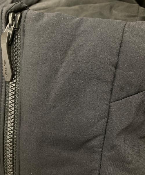 ARC'TERYX（アークテリクス）ARC'TERYX (アークテリクス) ATOM HEAVYWEIGHT HOODY ブラック サイズ:Sの古着・服飾アイテム
