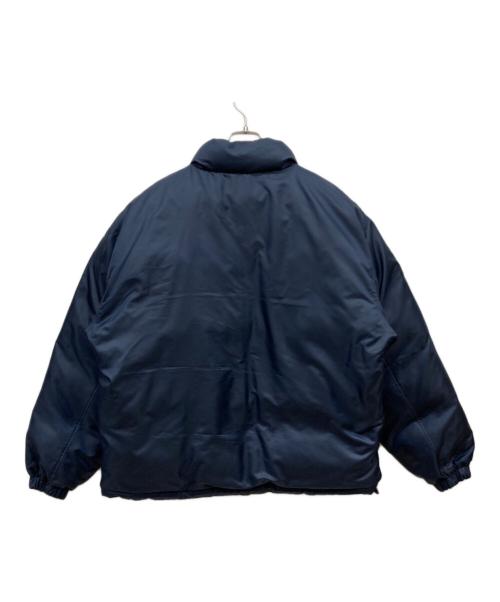 FRED PERRY（フレッドペリー）FRED PERRY (フレッドペリー) リバーシブルダウンジャケット ネイビー×ベージュ サイズ:Oの古着・服飾アイテム