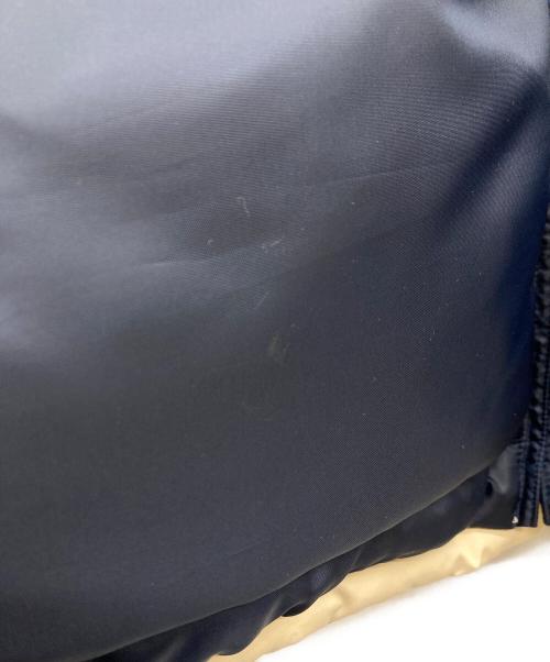 FRED PERRY（フレッドペリー）FRED PERRY (フレッドペリー) リバーシブルダウンジャケット ネイビー×ベージュ サイズ:Oの古着・服飾アイテム