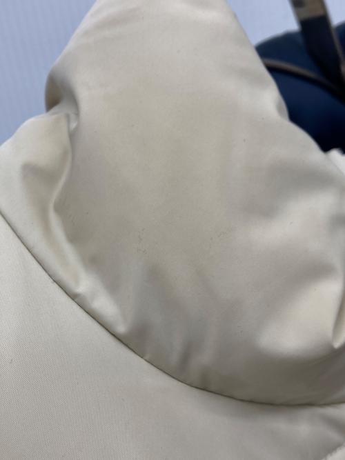 FRED PERRY（フレッドペリー）FRED PERRY (フレッドペリー) リバーシブルダウンジャケット ネイビー×ベージュ サイズ:Oの古着・服飾アイテム