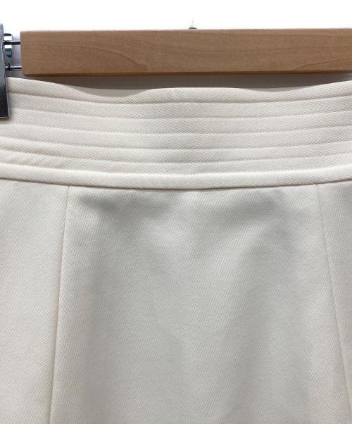 CLANE（クラネ）CLANE (クラネ) WIDE BELT CONSTRUCTIVE MINI SKIRT アイボリー サイズ:SIZE 1の古着・服飾アイテム
