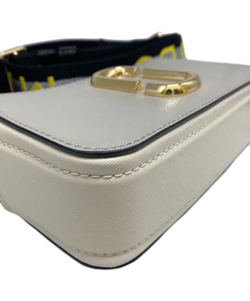 MARC JACOBS（マークジェイコブズ）MARC JACOBS (マークジェイコブズ) THE SNAPSHOT COLORBROCKED ベージュ サイズ:-の古着・服飾アイテム